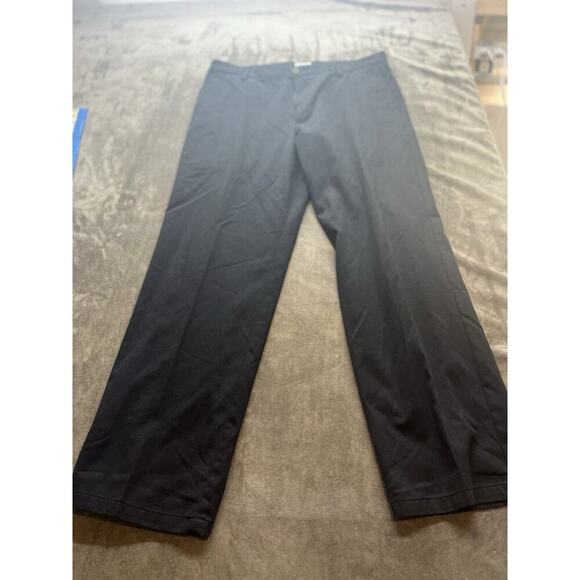 Dockers Classic Fit Straight Chino Pants Men Size 36X32 Black Flat Front Casual - Picture 1 of 8